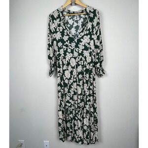 green emerald velvet dress Zara Light Green Floral Maxi Dress with Metallic Details- Size S  The  Saved Collection